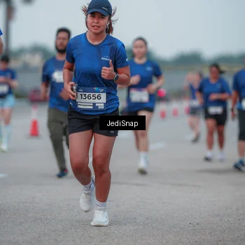 Runner Photo 7550886