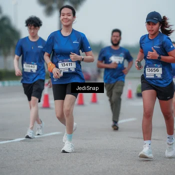 Runner Photo 7550887