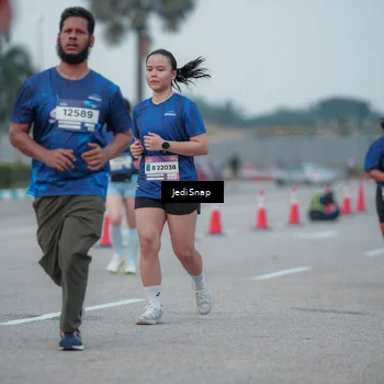 Runner Photo 7550897