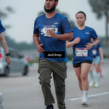 Runner Photo 7550914