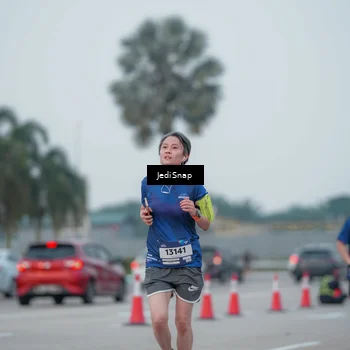 Runner Photo 7550930