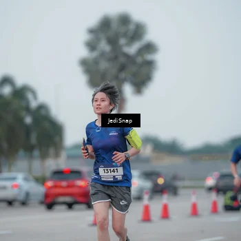 Runner Photo 7550932