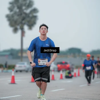 Runner Photo 7550938