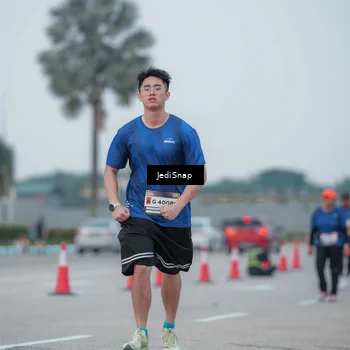 Runner Photo 7550940