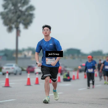Runner Photo 7550941