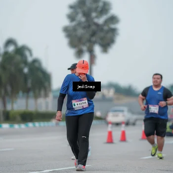 Runner Photo 7550943