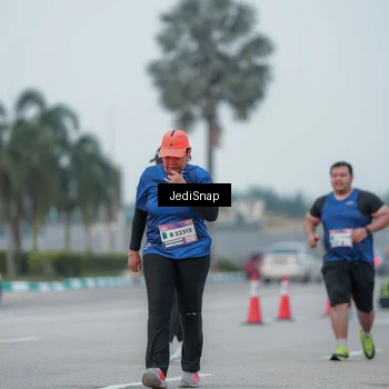 Runner Photo 7550944
