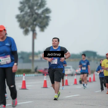 Runner Photo 7550948