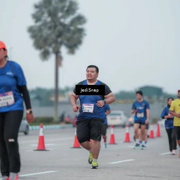 Runner Photo 7550952