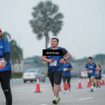 Runner Photo 7550956