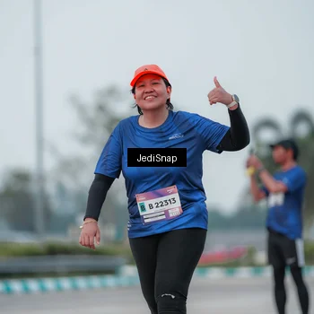 Runner Photo 7550958