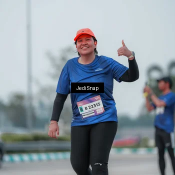 Runner Photo 7550963