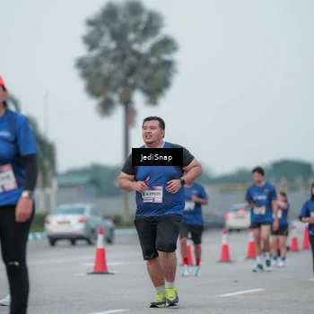 Runner Photo 7550964