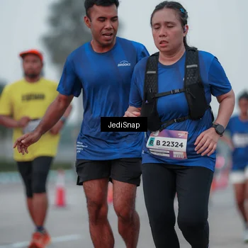 Runner Photo 7550973