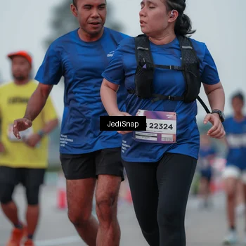 Runner Photo 7550975