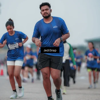 Runner Photo 7550992