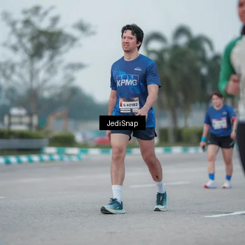 Runner Photo 7551000