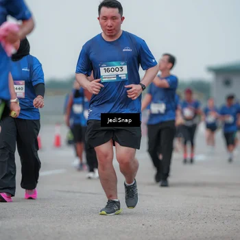 Runner Photo 7551016
