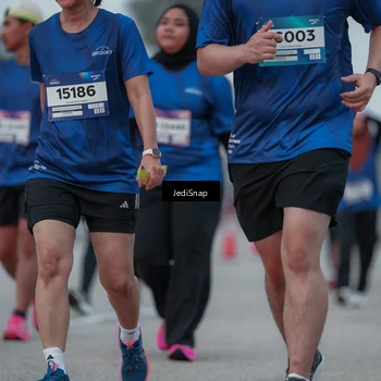 Runner Photo 7551022