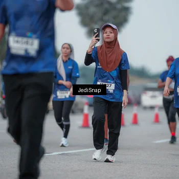 Runner Photo 7551030