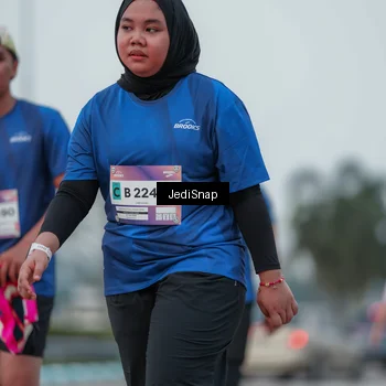 Runner Photo 7551033