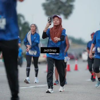Runner Photo 7551037