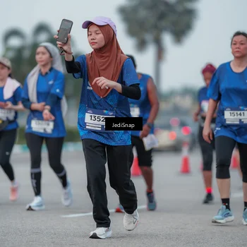 Runner Photo 7551039