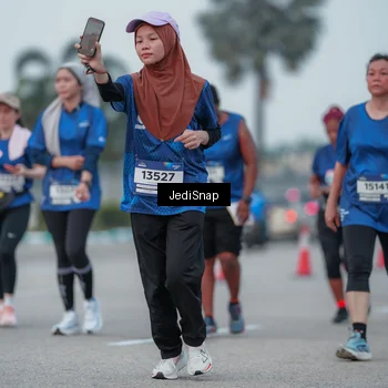 Runner Photo 7551041