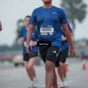 Runner Photo 7551054
