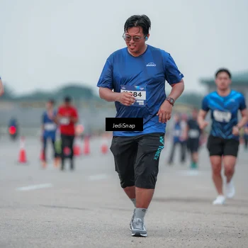 Runner Photo 7551057