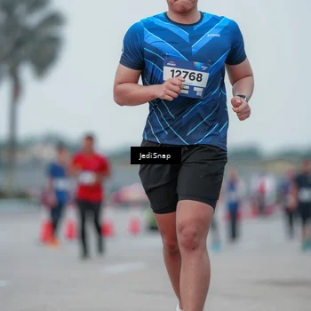 Runner Photo 7551072