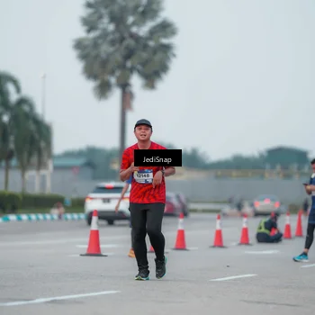 Runner Photo 7551073