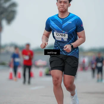 Runner Photo 7551074