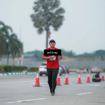 Runner Photo 7551078