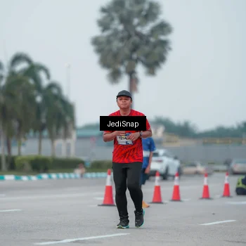 Runner Photo 7551083