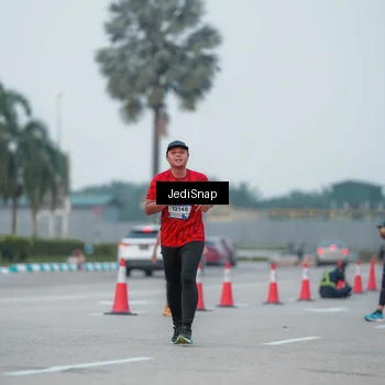 Runner Photo 7551085