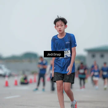 Runner Photo 7551091