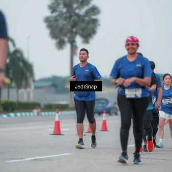 Runner Photo 7551130