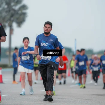 Runner Photo 7551138