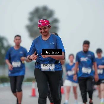 Runner Photo 7551139