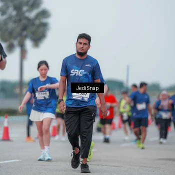 Runner Photo 7551141