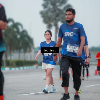 Runner Photo 7551144