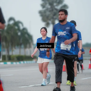 Runner Photo 7551147