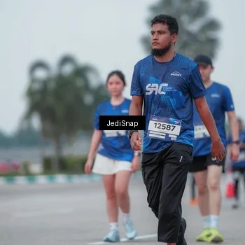 Runner Photo 7551150