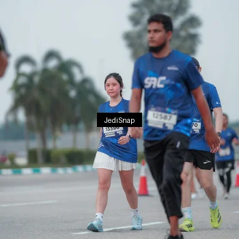 Runner Photo 7551151
