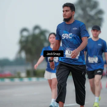 Runner Photo 7551153