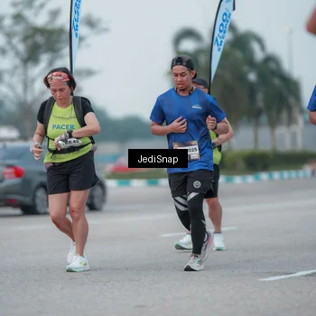 Runner Photo 7551167