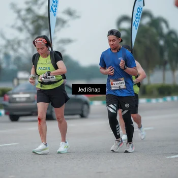 Runner Photo 7551170