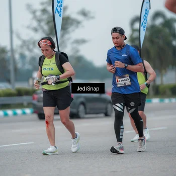 Runner Photo 7551171