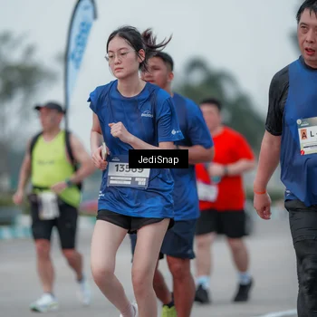 Runner Photo 7551175